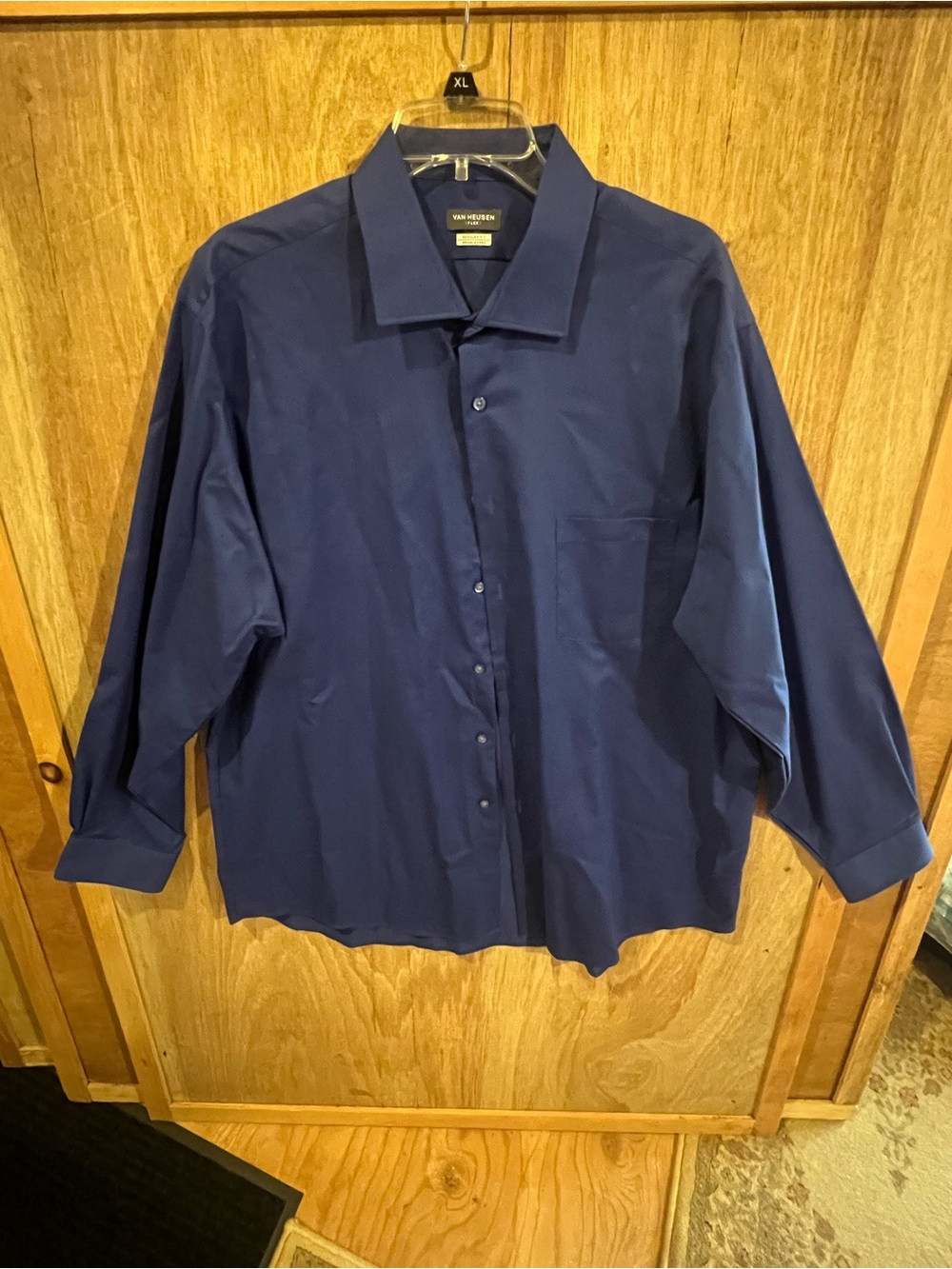 Van Heusen Men's Dark Blue Long-Sleeve Dress Shirt